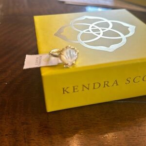 Kendra Scott Shell Ring, size 6, NWT